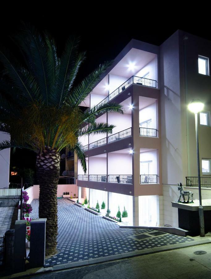 Villa Cavar, Apartments Close To The Beach Makarska Exterior foto